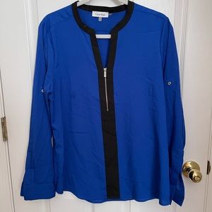 🎉 2 for $15 🎉 Stunning blue Calvin Klein top sz L